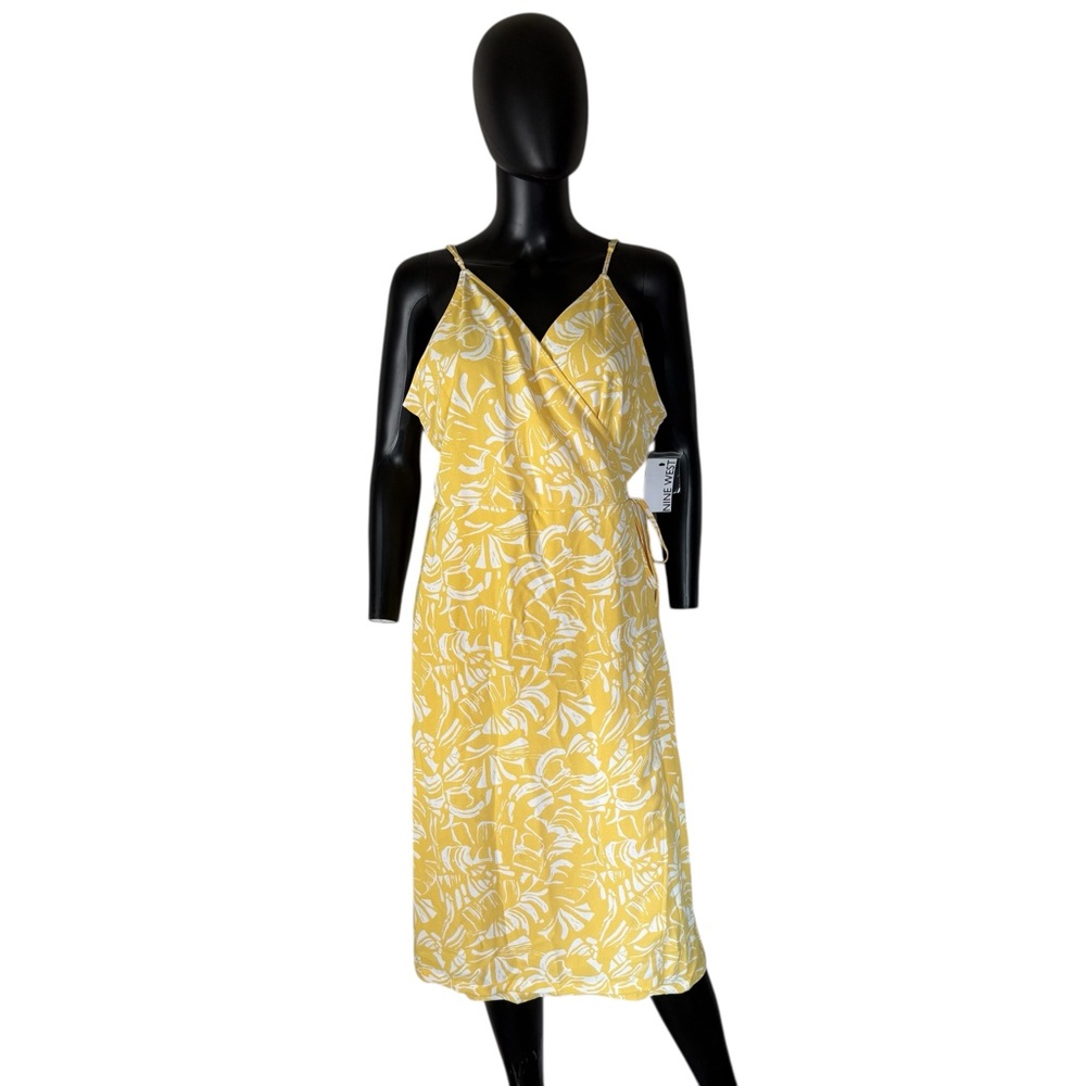 Nine West floral wrap dresses size 2XL  (B9)
